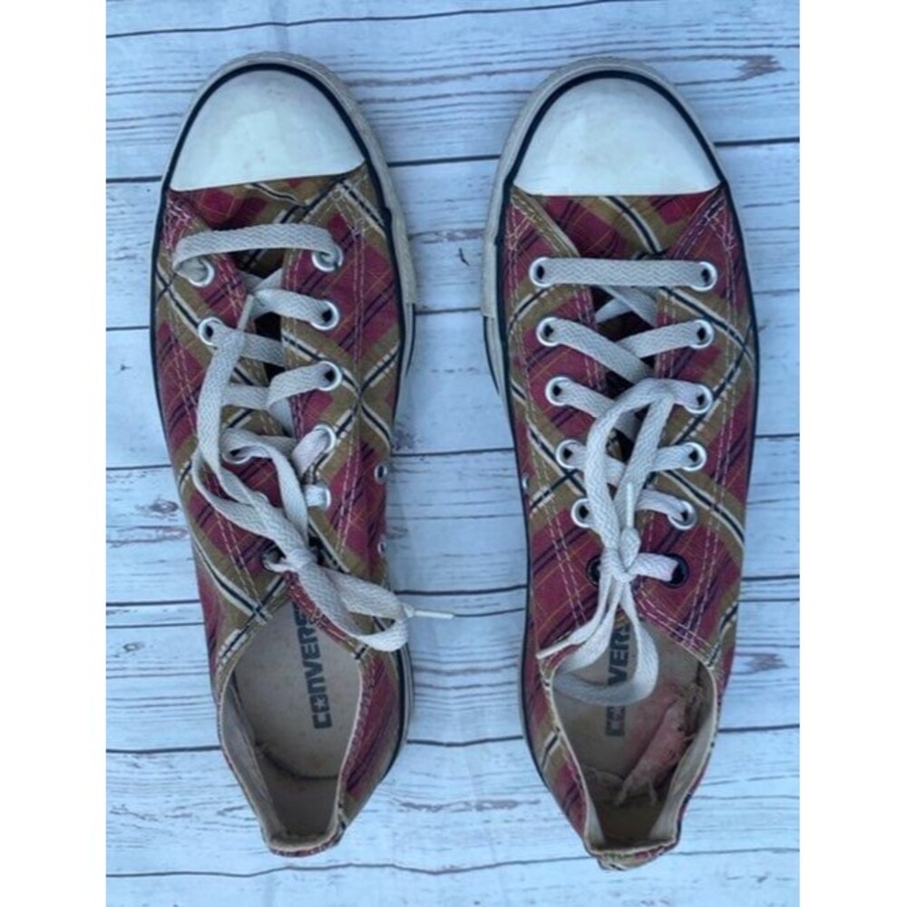 Converse Shoes Womens size 10 Men’s sz 8